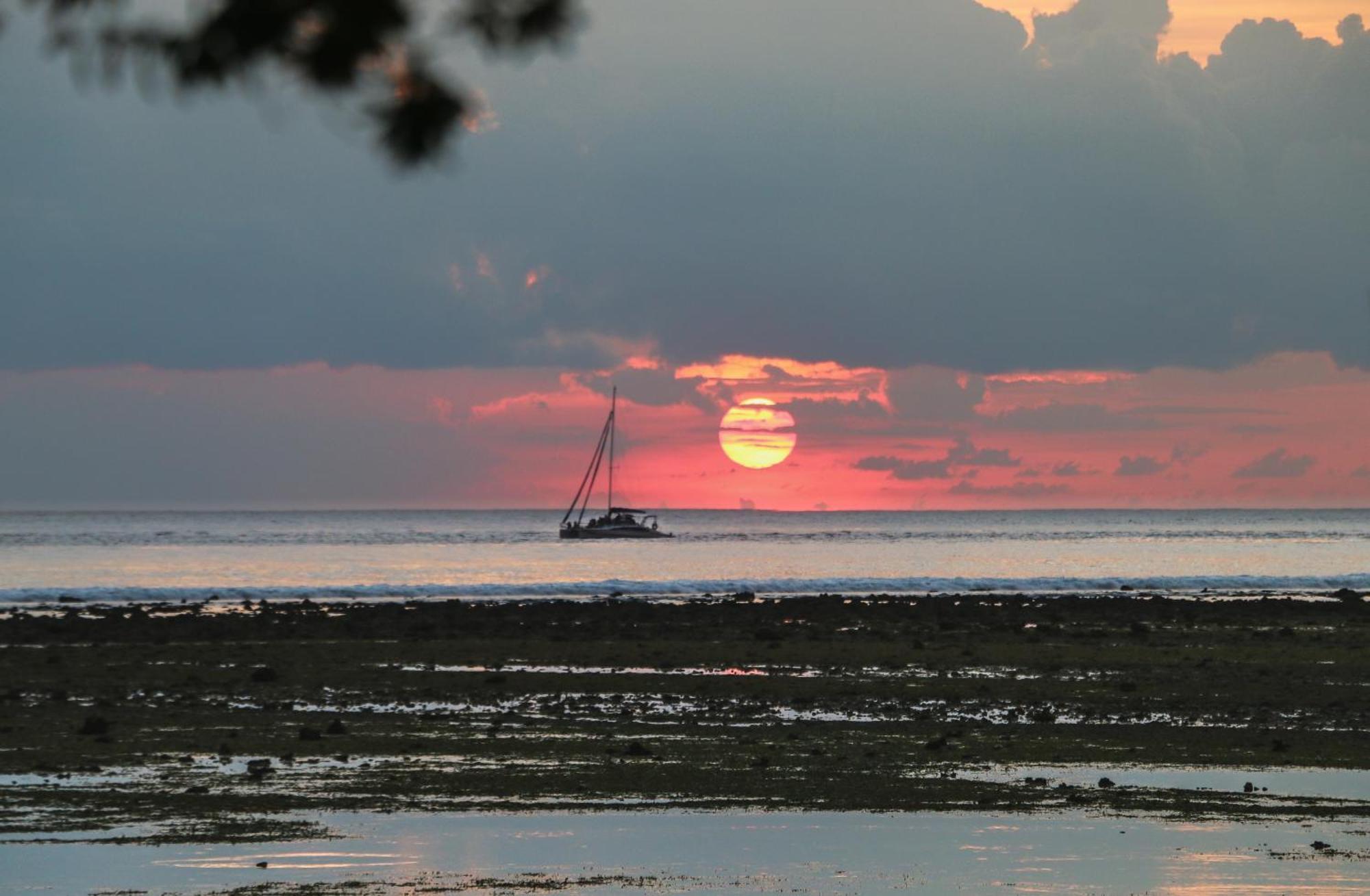 Kokomo Resort Gili Trawangan Exterior photo