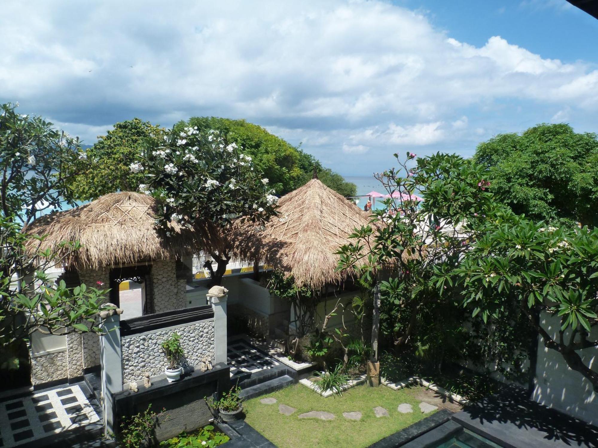 Kokomo Resort Gili Trawangan Exterior photo